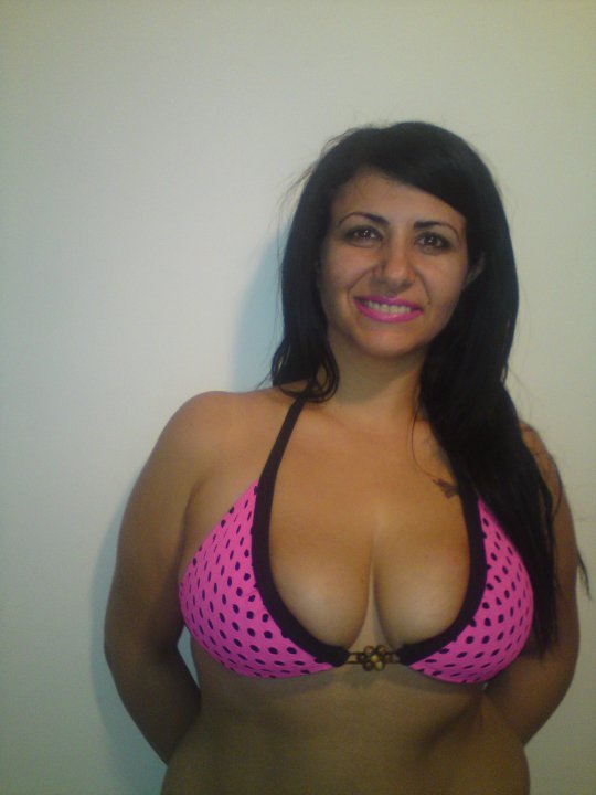 Mélanie 23 Escort girl Norroy-lès-Pont-à-Mousson