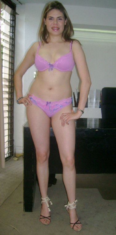 Anne 34 Rencontre escort Saint-James